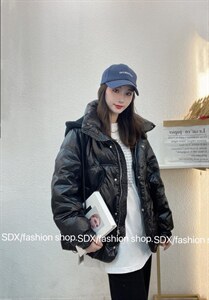 【现货】免洗新款面料卫衣帽羽绒服图片
