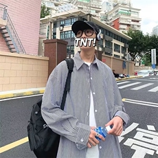 灰色