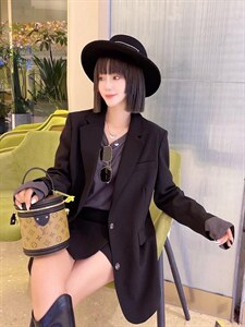 2022秋季新款垂感小众休闲高级感显瘦百搭西装外套图片