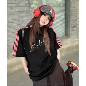 抖音得物品质二开240克宽松纯棉美式潮牌印花三条杠中性风短袖T恤图片