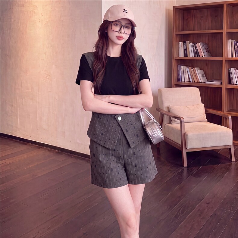 欧货时尚休闲套装女夏季新款气质拼接撞色假两件短袖短裤两件套潮,女装套装/套裙,江南
