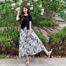 气质水墨印花套装女夏装不规则方领T恤短袖半身裙子两件套潮，女装套装/套裙，艾米莉亚