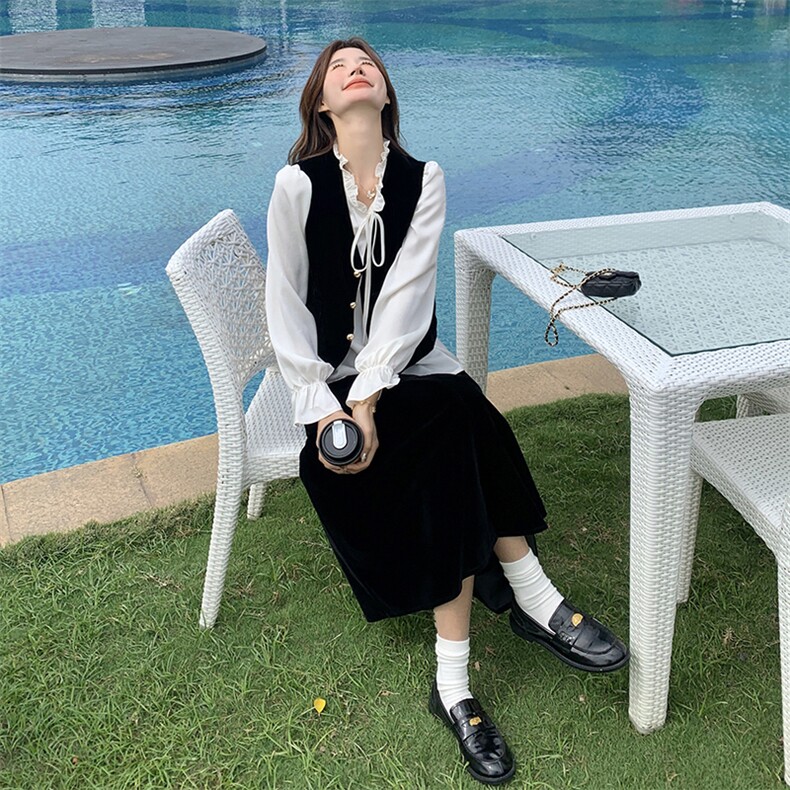 黑色丝绒马甲衬衫半身裙三件套女秋季2025新款高级感名媛气质套装图片