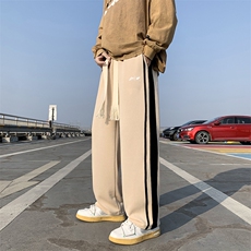 卡其色