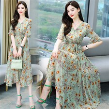 2021新款女气质显瘦法式高腰V领复古仙碎花松紧腰连衣裙送腰带，女装连衣裙，丽美静依