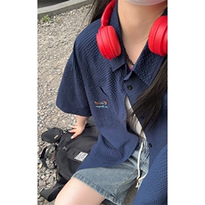 藏青色