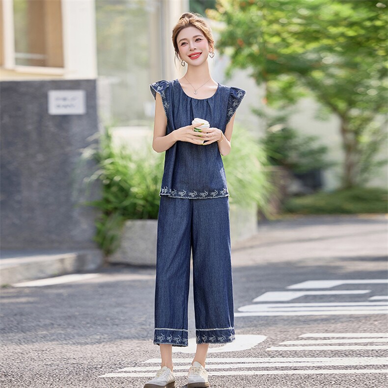 现货！夏季新款套装女2025时尚气质优雅减龄牛仔刺绣两件套装,女装套装/套裙,涵墨