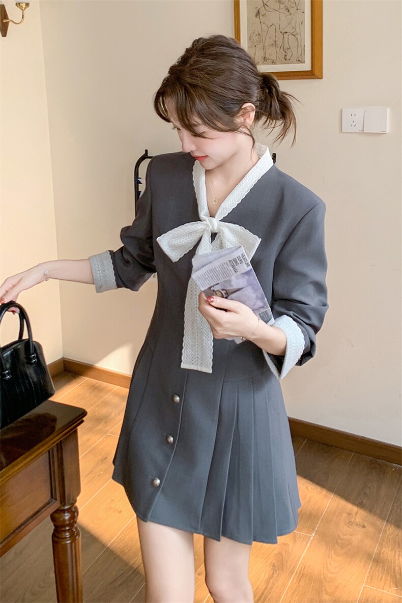 蕾丝花边风衣裙210-6506-P175-K2582025年秋季,女装西装,韩蜜菓