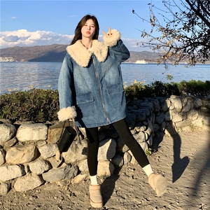 羊卷毛领牛仔羽绒服女2026冬季保暖90白鸭绒外套小个子宽松洋气图片