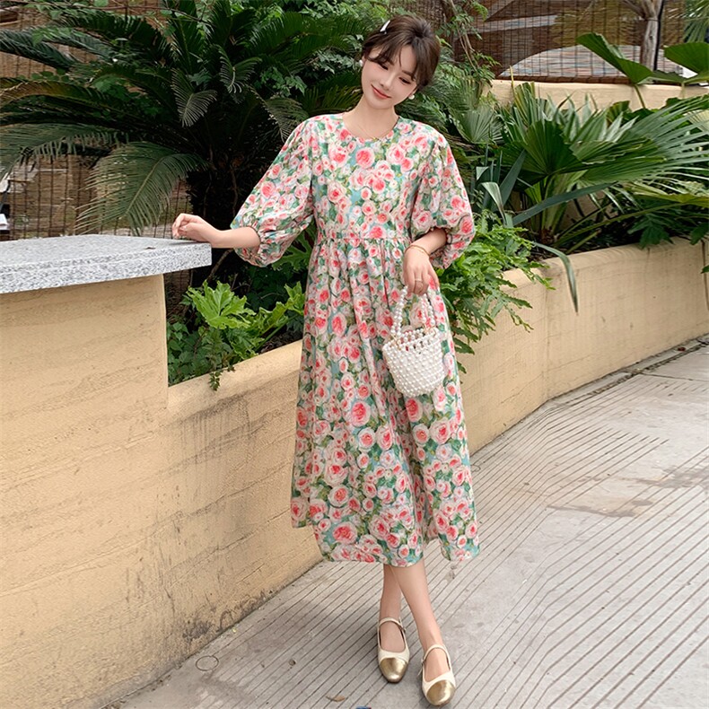 多巴胺粉色碎花连衣裙2025新款女夏森系甜美宽松遮肚显瘦法式长裙,女装连衣裙,天使之佳话
