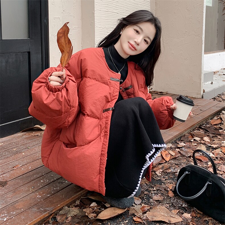 现货甜美盘扣配狐狸毛围脖羽绒服2C236-T008-P260-K358,女装羽绒服,2C236