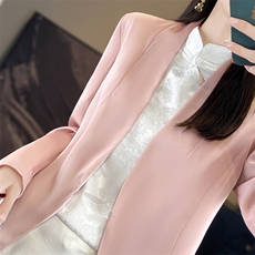 休闲时尚西服女士秋季气质修身小个子短款醋酸白色小西装外套，女装西装，佳绒高端店