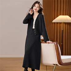 秋装2025年新款v领提花针织开衫长款及地高腰a字大摆半身裙两件套，女装羊毛衫，艾米