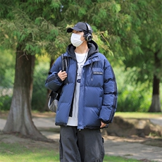 灰色