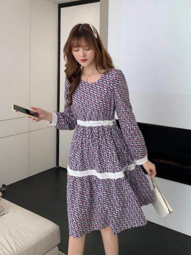 蕾丝花边拼接连衣裙两色，女装连衣裙，凯宝莉