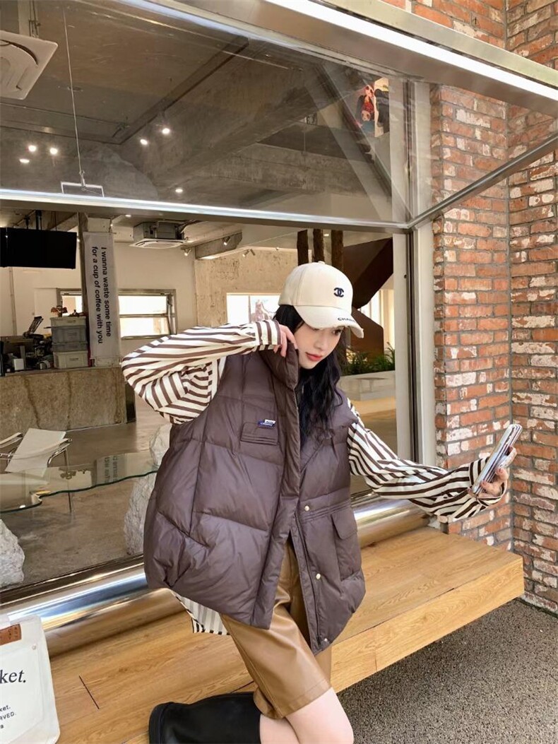 羽绒马甲女2022秋冬新款加厚保暖连帽马夹外穿坎肩，女装马甲，川哲