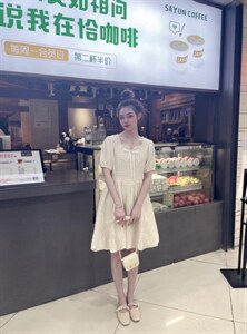 夏季新款连衣裙
款号：2208
尺码：m.l.xl图片