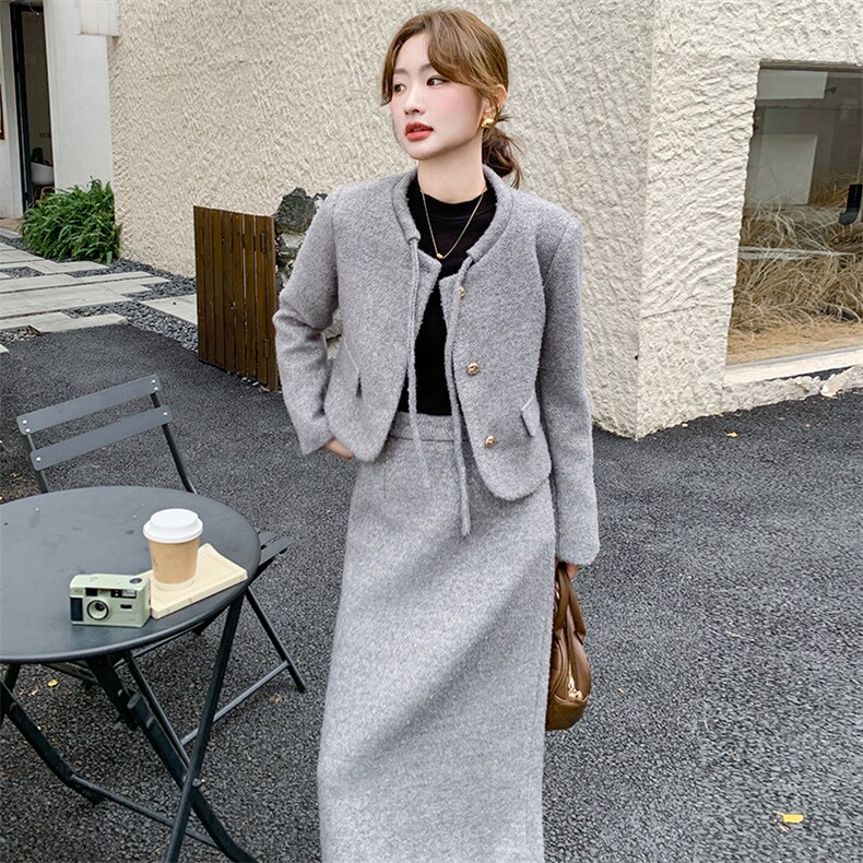 羽绒服两件套2025年冬季新款高级感纯色短外套配半身裙套装女,女装套装/套裙,1D102-1