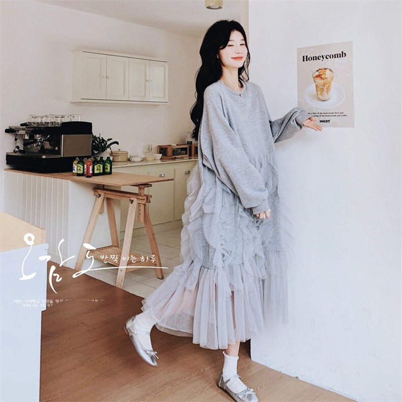 设计感网纱拼接灰色连衣裙女2025春季新款芭蕾风宽松减龄卫衣裙子图片