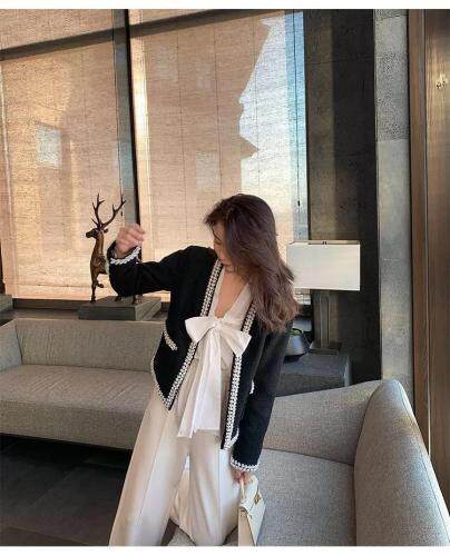 秋装新款气质重工珍珠镶边洋气毛呢外套，女装毛呢外套，紫燕千娇