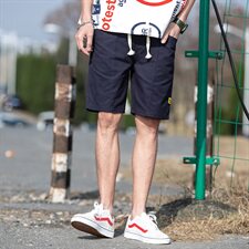 藏青色
