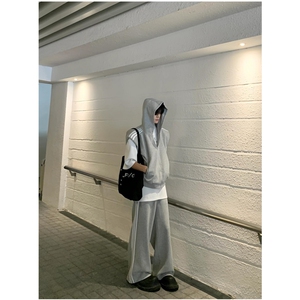 夏装三条杆运动套装男连帽垫肩马甲阔腿长裤男休闲两件套 TZ66图片