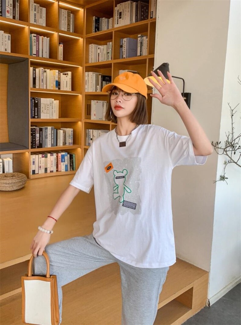 初夏新款标签线条熊短袖T恤，女装T恤，Dalnim