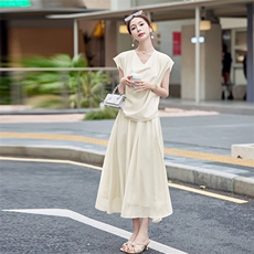 今年流行漂亮套装裙2024夏装新款法式优雅气质女神范半身裙两件套，女装套装/套裙，难舍钰依