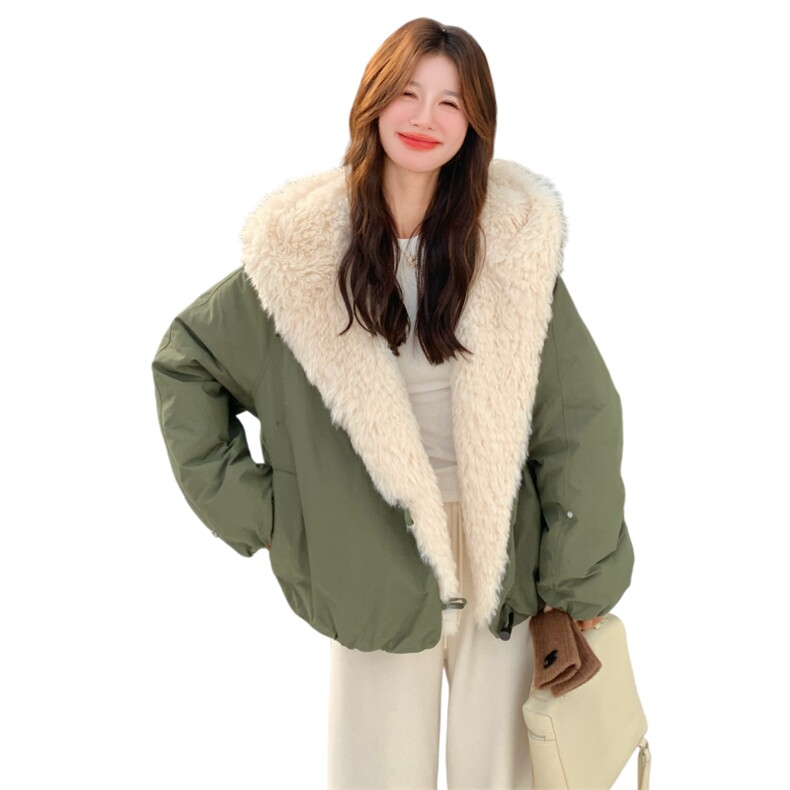 军绿色大毛领连帽派克棉服女冬季加厚保暖牛角扣连帽毛绒短外套,女装派克服,2C166