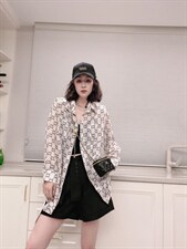 字母防晒衬衣ＭL，其它，可纳奇