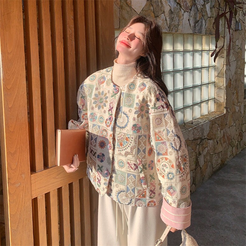 设计感短款刺绣羽绒服女2025年冬季新款小个子减龄保暖白鸭绒外套,女装羽绒服,2D034