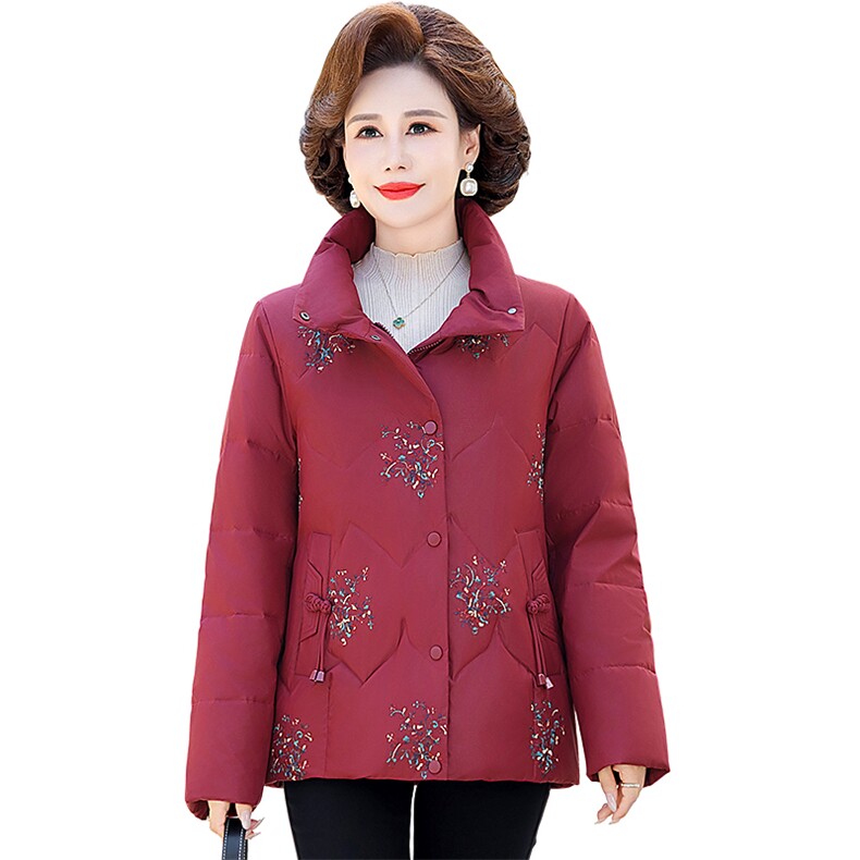 中年妈妈冬装短款羽绒服2026新款中老年女装冬季刺绣白鸭绒外套,男装羽绒服,电商B212（原钱塘6029）