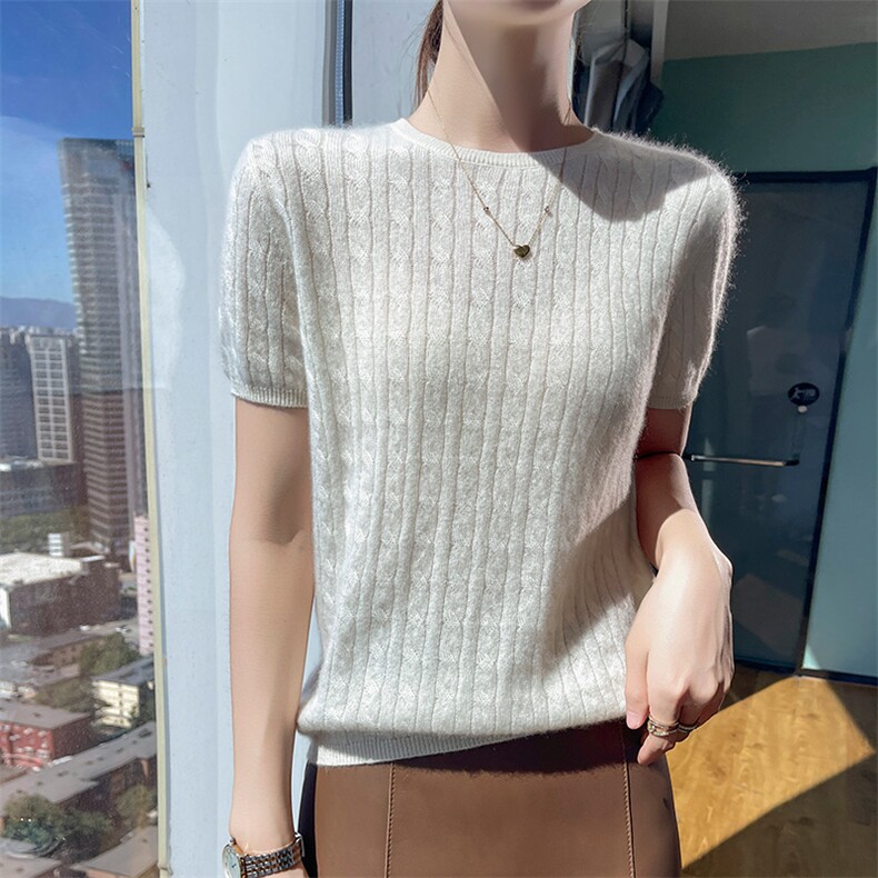 秋冬季新款舒适时尚百搭女士圆领绞花短袖，女装羊毛衫，铂欧羊绒