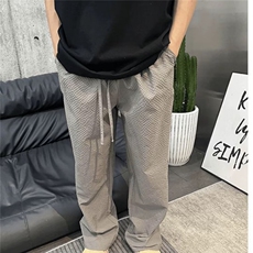 灰色