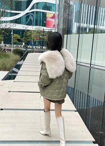 冬季新款天使之翼皮草羽绒服图片