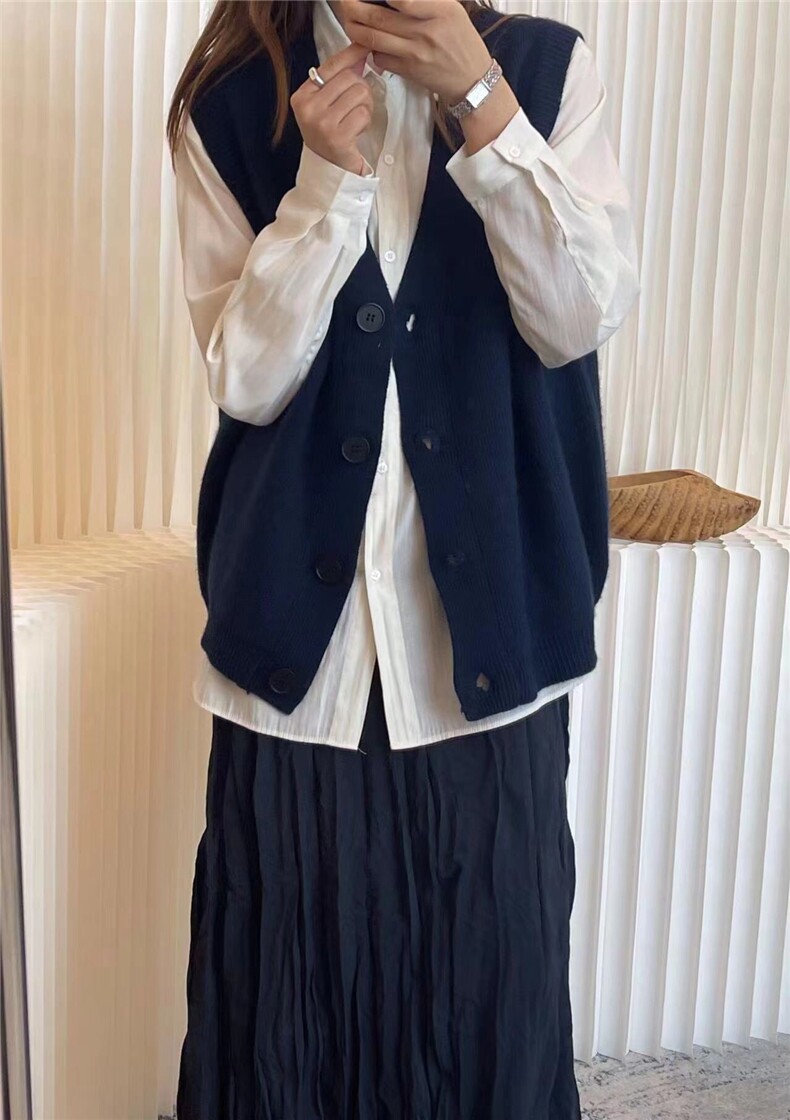无袖针织开衫女春秋新款时尚V领显瘦背心外搭叠穿上衣,女装马甲,纳慈羊绒