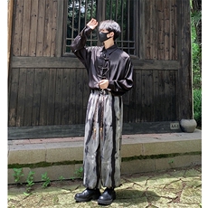 灰色