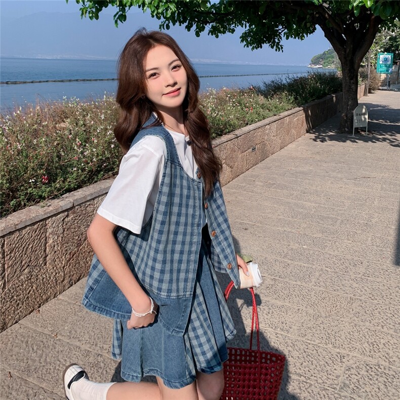 文艺风氛围感格纹牛仔套装裙女夏休闲小个子减龄t恤半身裙三件套,女装套装/套裙,2C176