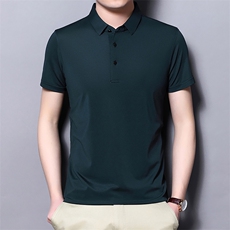 墨绿色