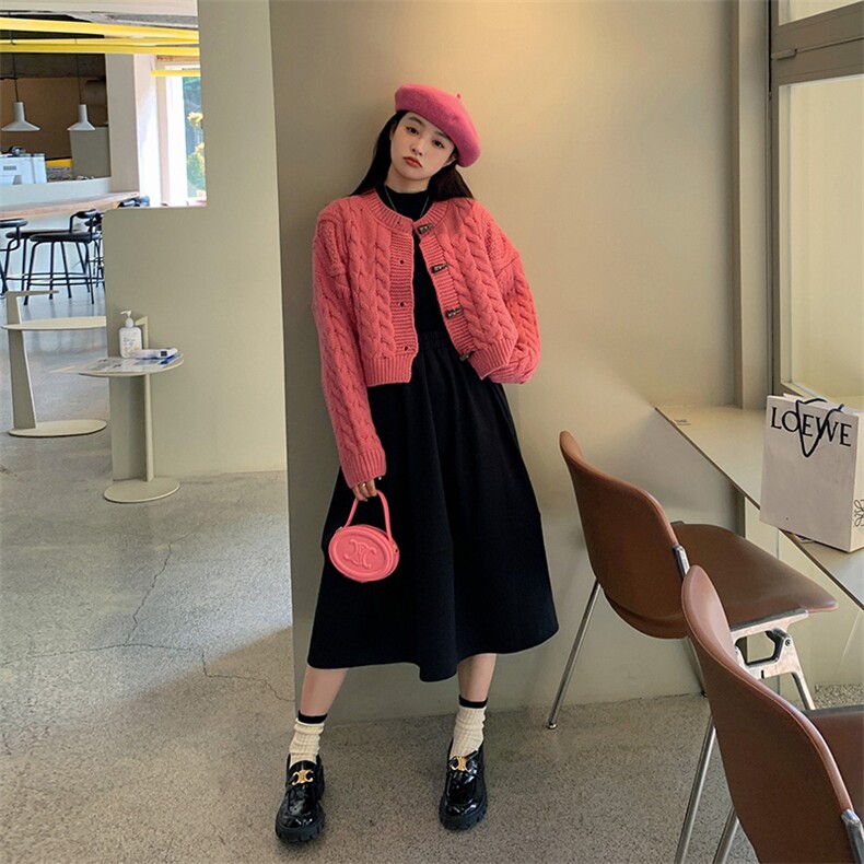 粉色针织开衫连衣裙套装女2024年秋季新款韩系甜美温柔长裙两件套,女装套装/套裙,2C037