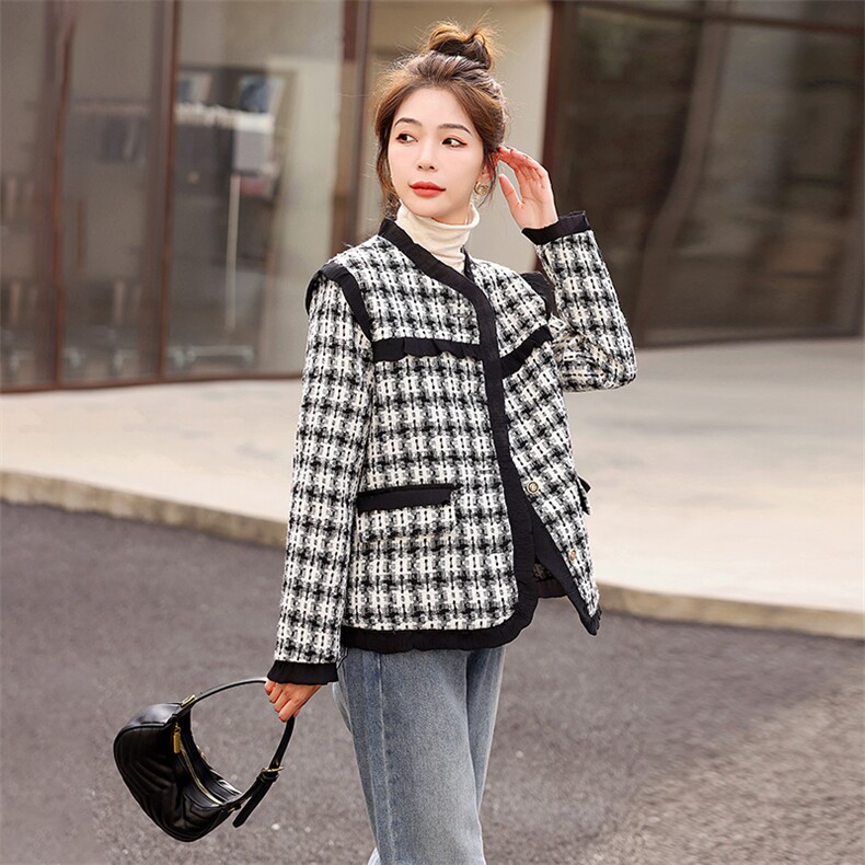 2022年动季小香风条纹个性有范甜美羽绒服外套图片