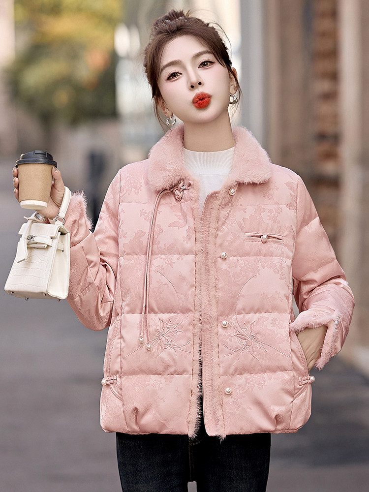新中式国风羽绒服女2024冬季新款超好看洋气独特别致短款粉色外套,女装羽绒服,伊仟回