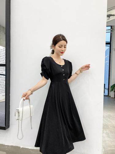 贝壳扣连衣裙后背花朵连衣裙赫本风，女装连衣裙，贻思茗