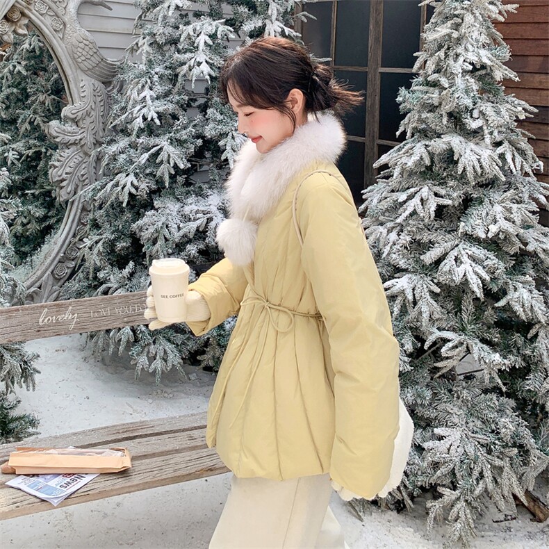 韩版圆领真毛领系带收腰羽绒服2C067-971-P298-K399,女装羽绒服,茵姿媚