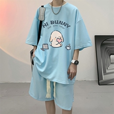 浅蓝色