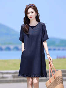 2025夏季新款女装时尚百搭圆领宽松显瘦设计感气质短袖法式连衣裙图片