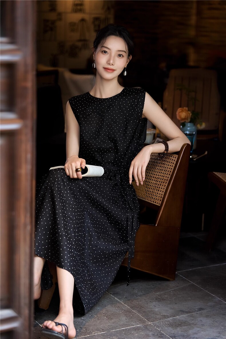 凡凡自留繁星点点法式波点长裙_背心连衣裙无袖系带25夏,女装连衣裙,梦白服饰厂