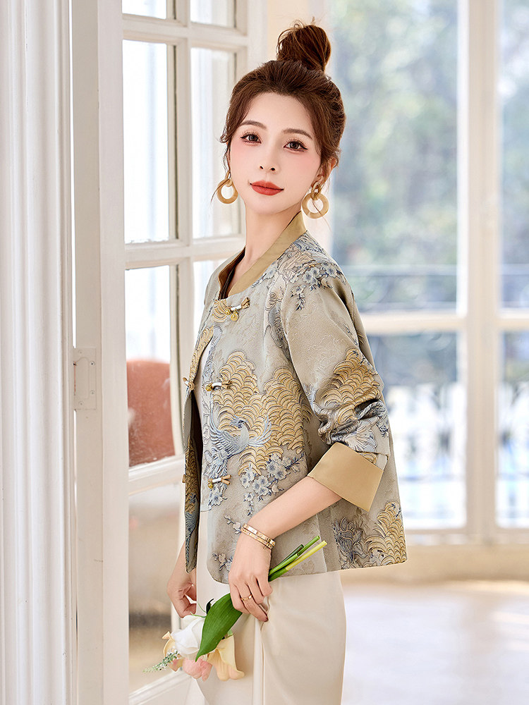 新中式国风外套女2025超火春季新款气质高级感超好看漂亮提花上衣,女装短外套,韩然一族