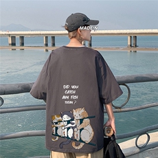 深灰色