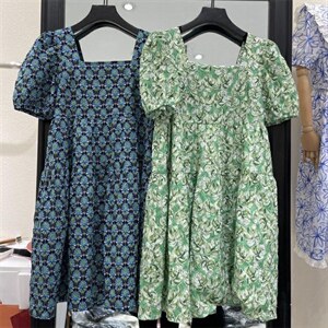 盐缩泡泡连衣裙,女装连衣裙,欧妮卡蒂蔓